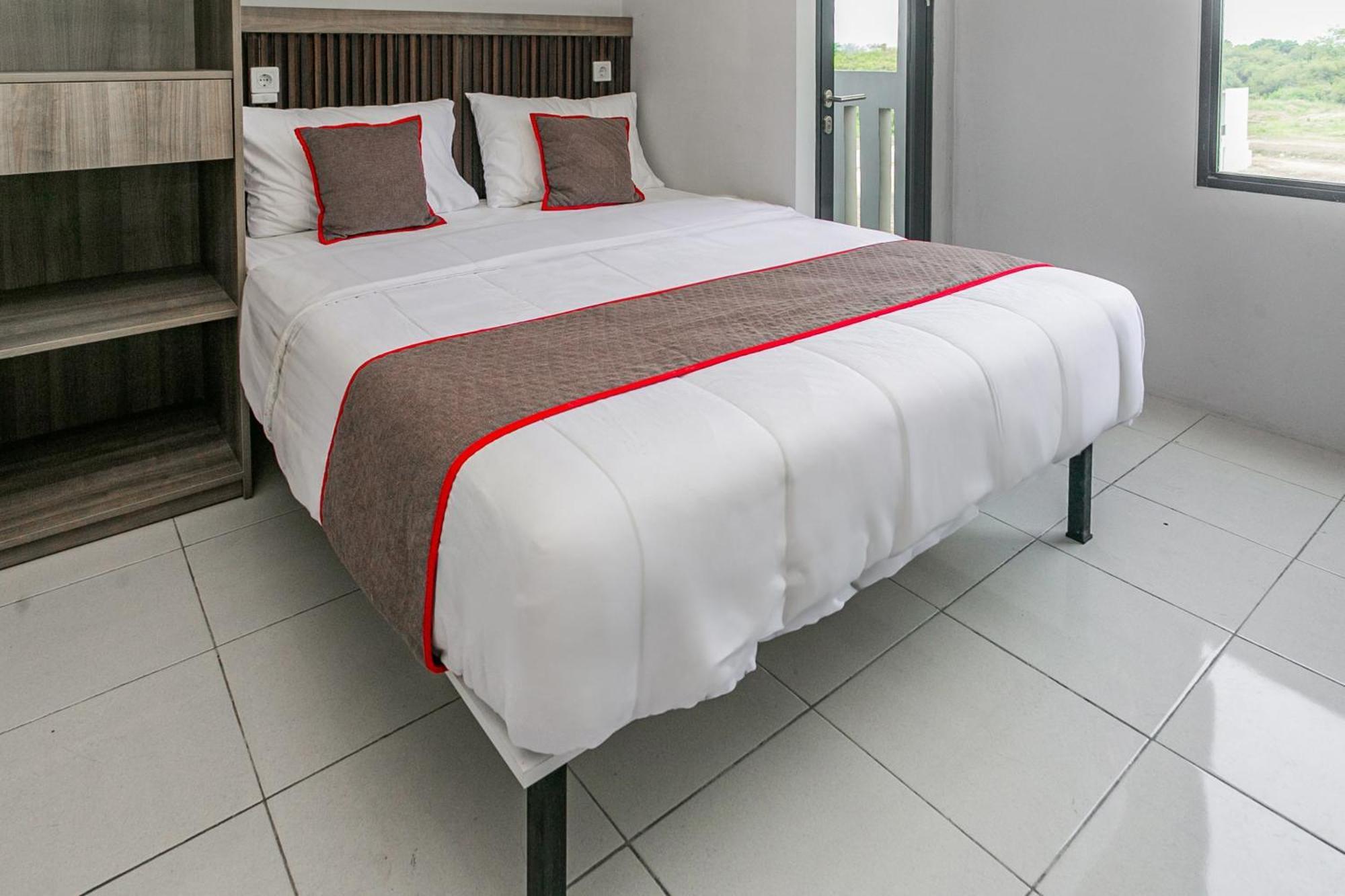 Hotel O Apartment Riverdale Cikarang Near Sgc Mall Bekasi Eksteriør billede